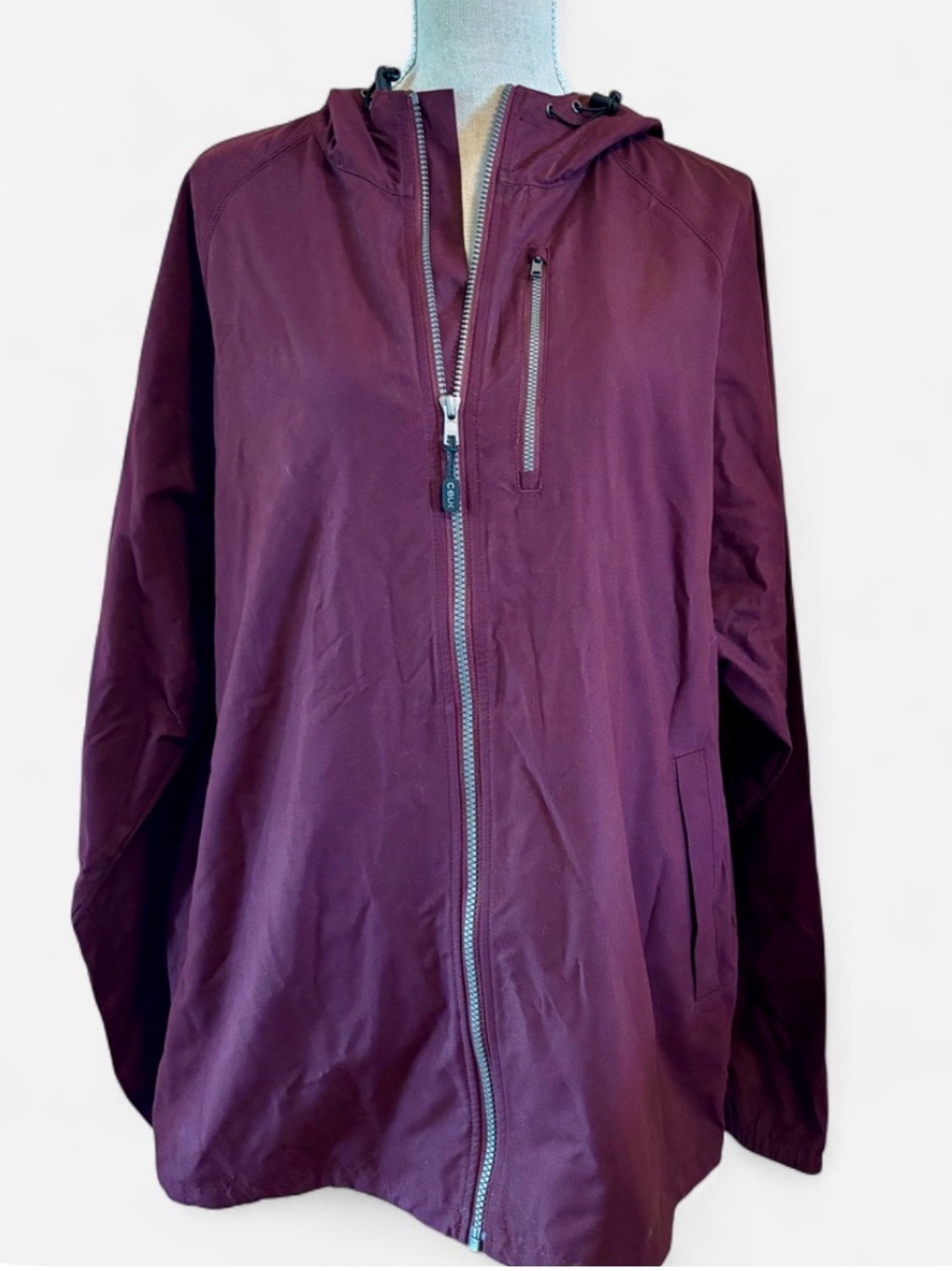 NWT Cutter & Buck Burgundy Full Zip Hooded Windbreaker XL
